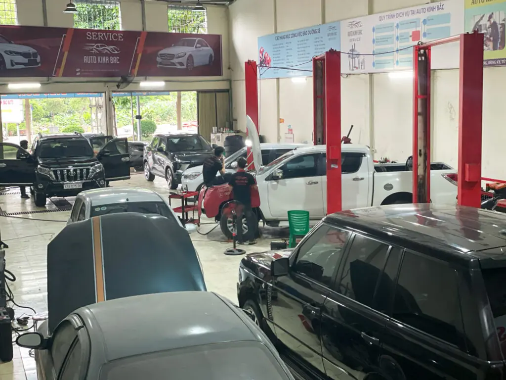 Thay dầu hộp số Mazda tại Auto Kinh Bắc - Từ Sơn - Bắc Ninh