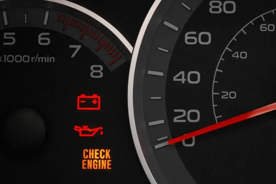den-check-engine-sang